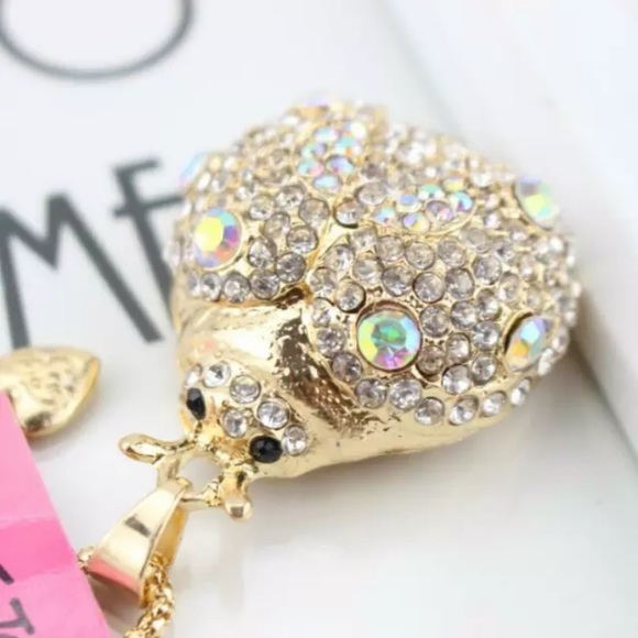 NWT Rhinestone Lady bug necklace - Picture 1 of 4